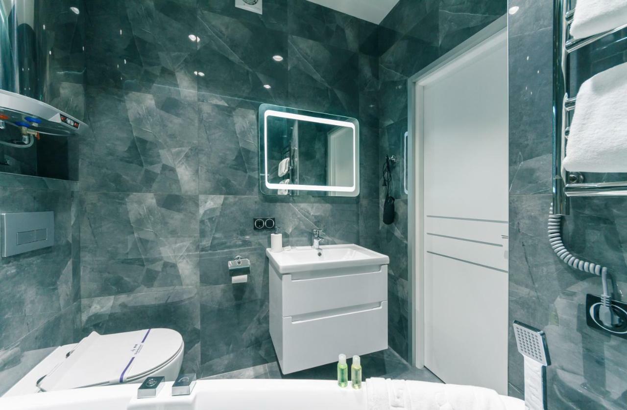 Luxury Apartments Kyiv Exterior photo